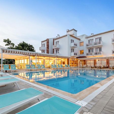 Hanedan Beach Hotel Фоча Екстериор снимка