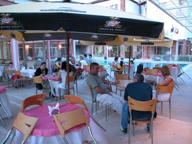 Hanedan Beach Hotel Фоча Екстериор снимка