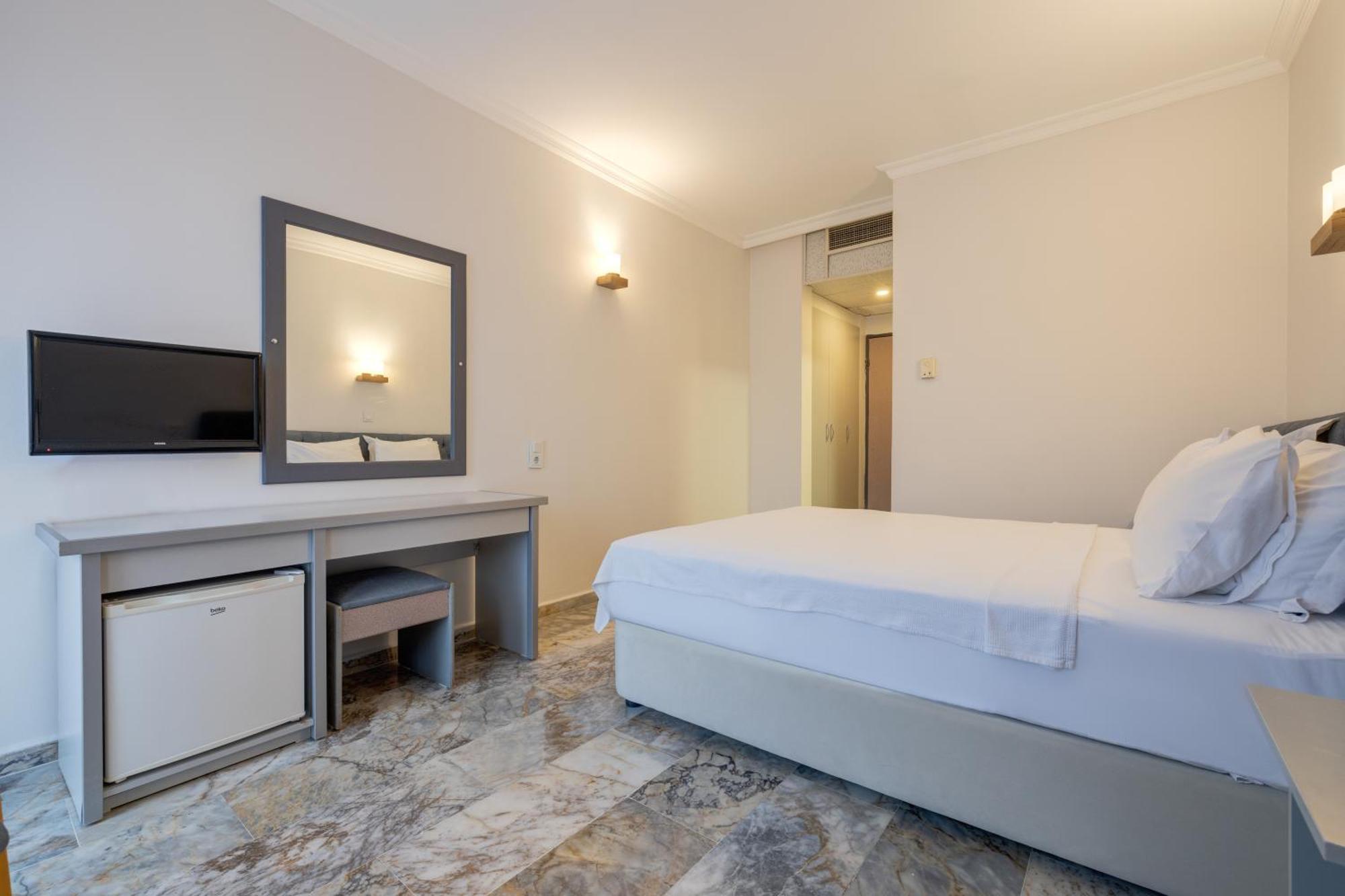 Hanedan Beach Hotel Фоча Екстериор снимка