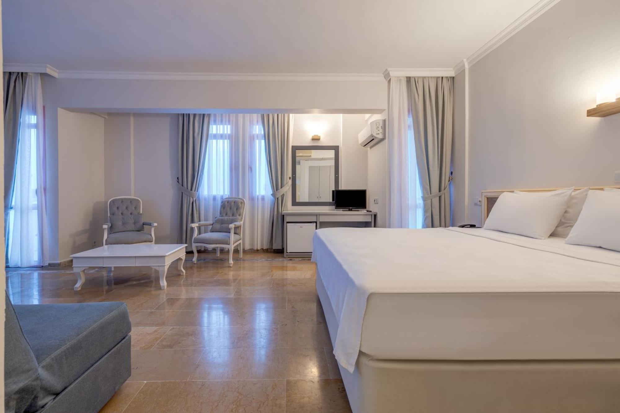 Hanedan Beach Hotel Фоча Екстериор снимка