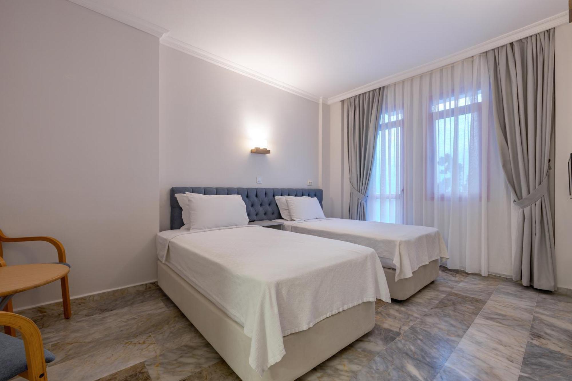 Hanedan Beach Hotel Фоча Екстериор снимка