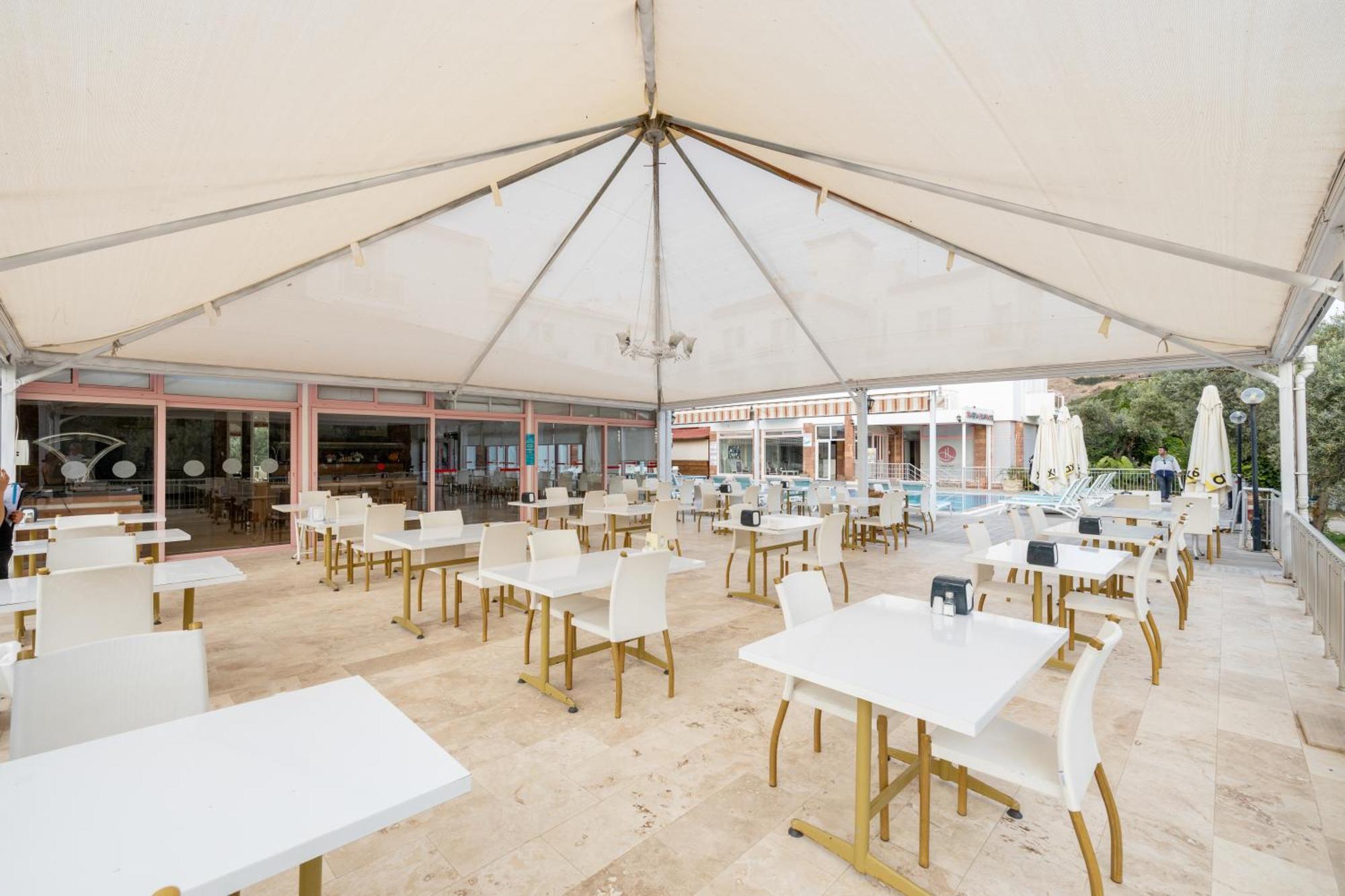 Hanedan Beach Hotel Фоча Екстериор снимка