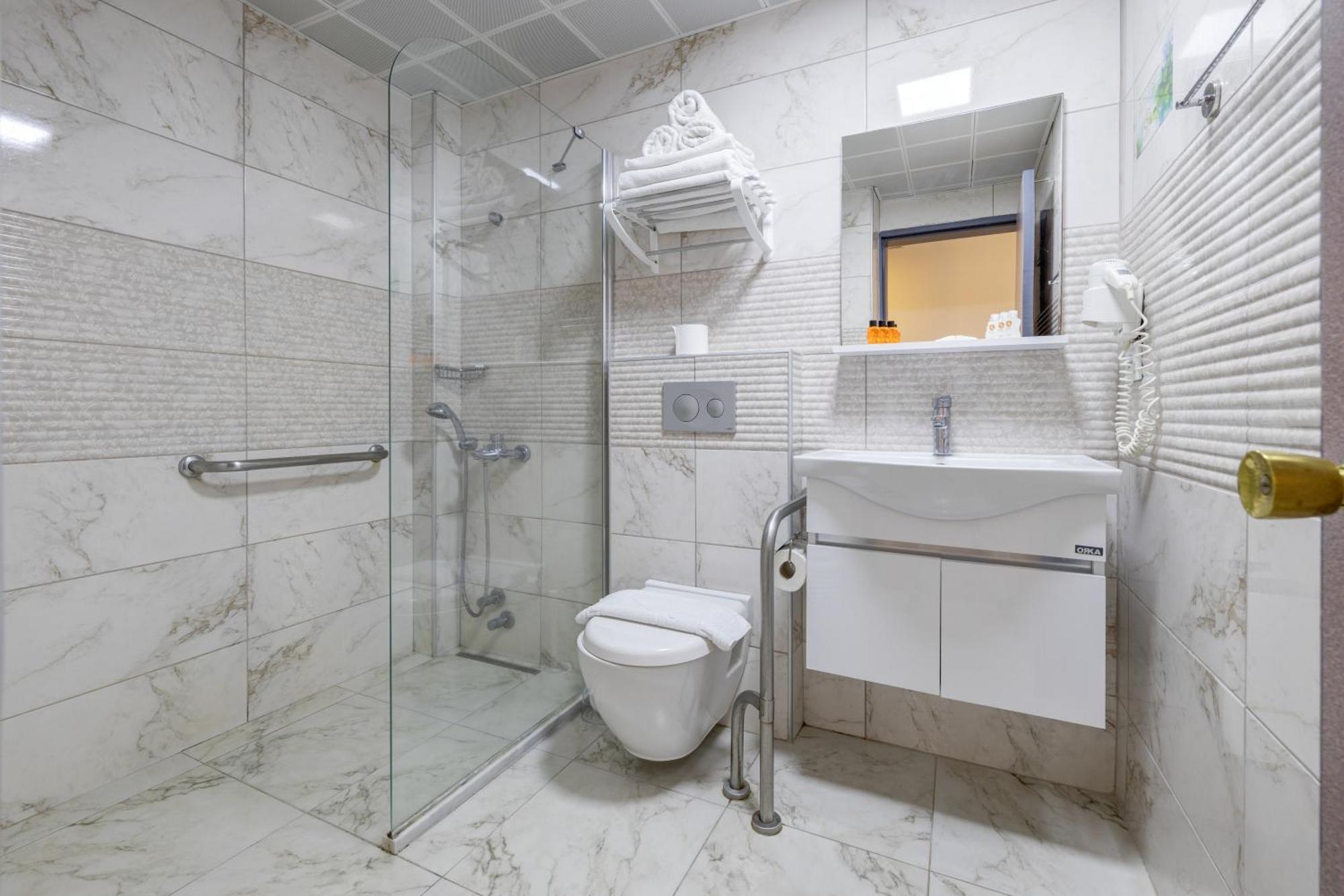 Hanedan Beach Hotel Фоча Екстериор снимка