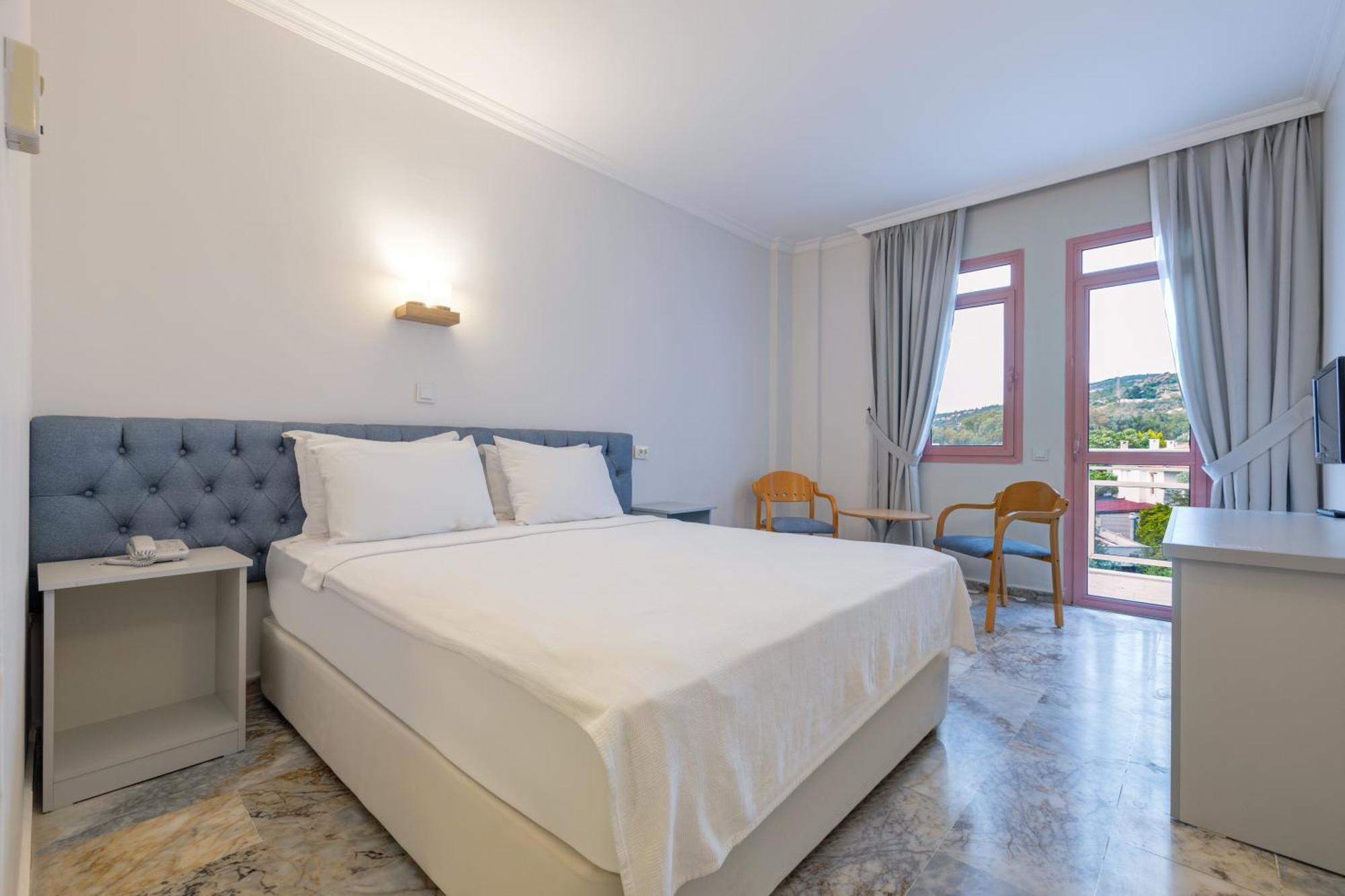 Hanedan Beach Hotel Фоча Екстериор снимка