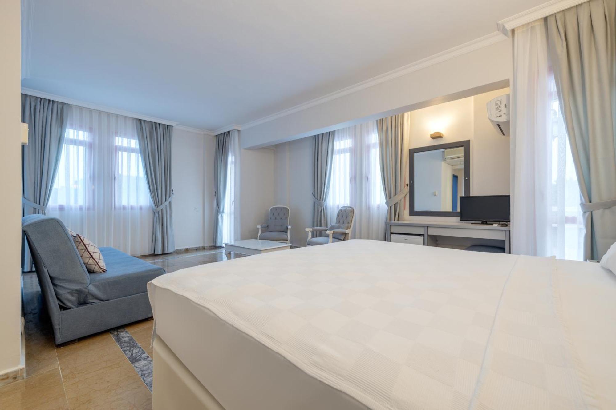 Hanedan Beach Hotel Фоча Екстериор снимка