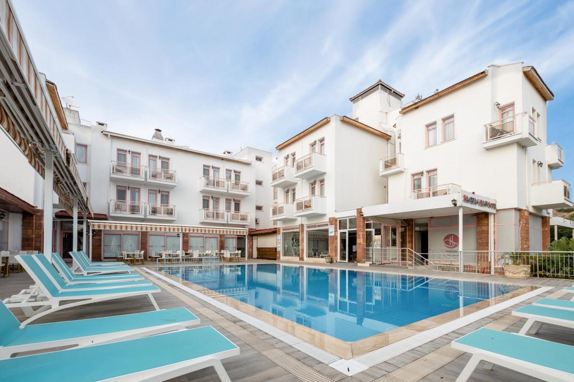 Hanedan Beach Hotel Фоча Екстериор снимка