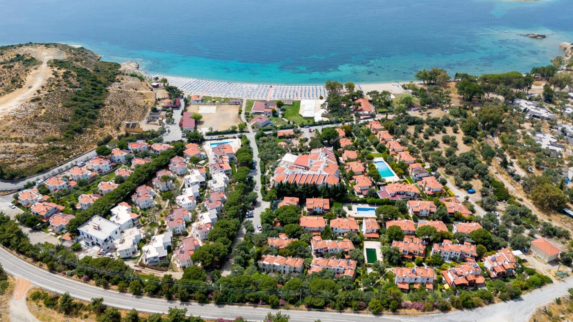 Hanedan Beach Hotel Фоча Екстериор снимка
