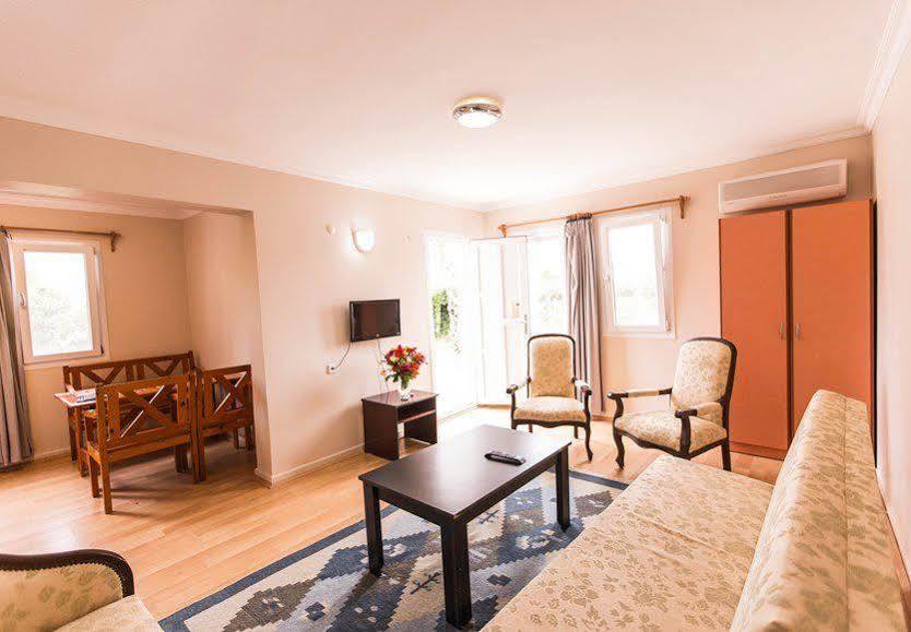 Hanedan Beach Hotel Фоча Екстериор снимка